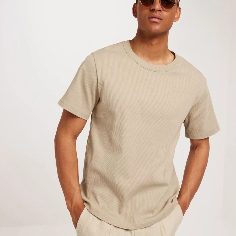 Toj Les Deux | Adam Rib T-Shirt Dark Sand