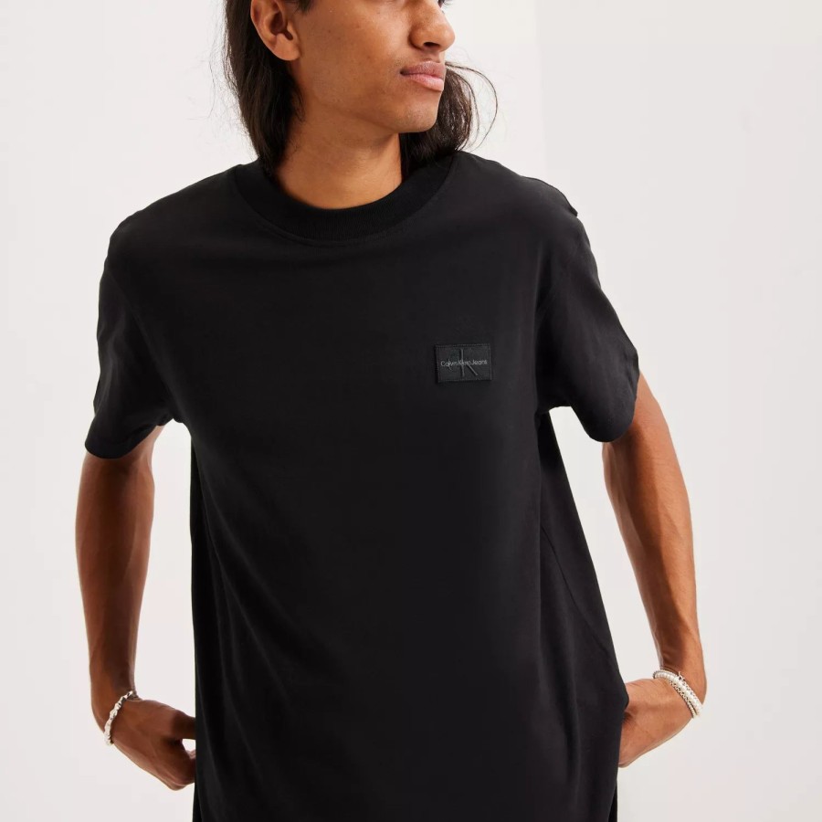 Toj Calvin Klein Jeans | Shrunken Badge Tee Black