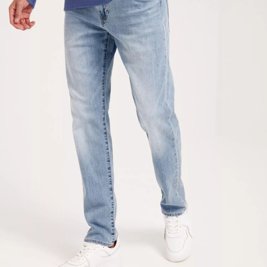 Toj Levi's | 502 Taper Z6992 Medium Indigo Med Indigo