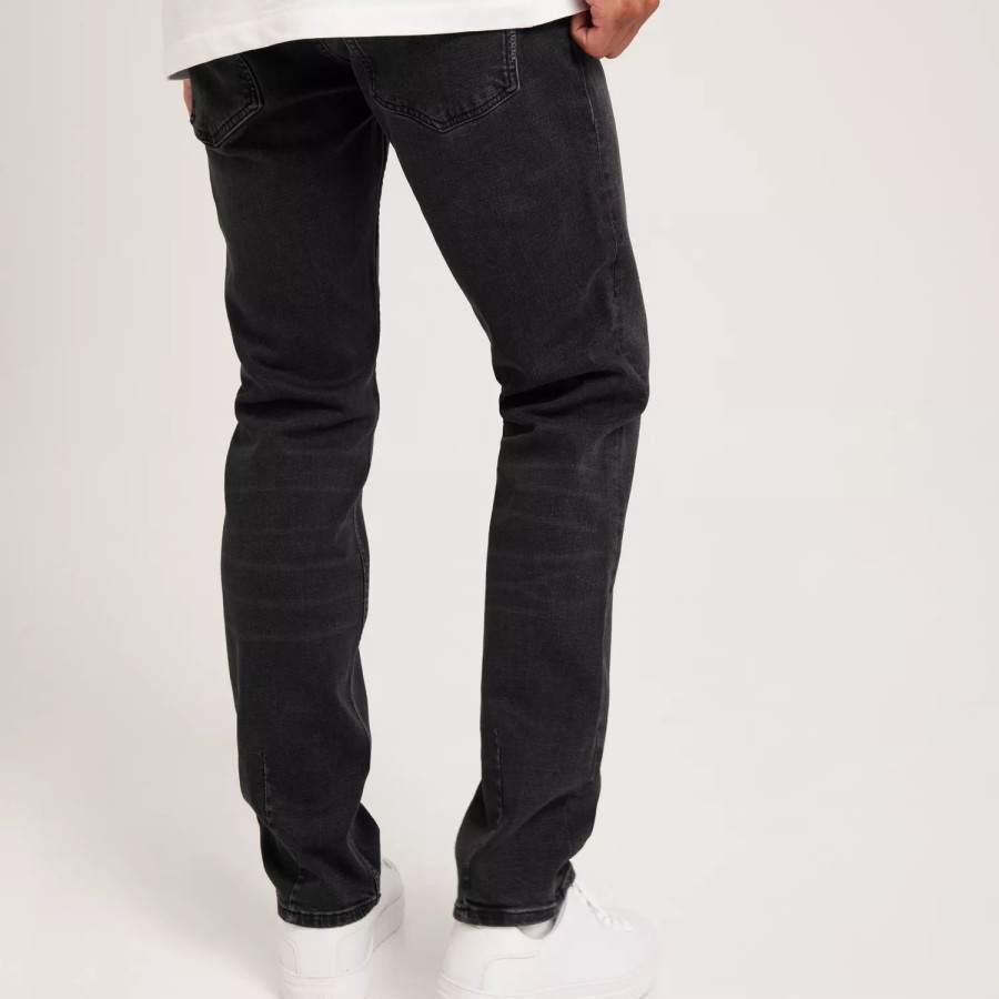 Toj Neuw | Lou Straight Legacy Black