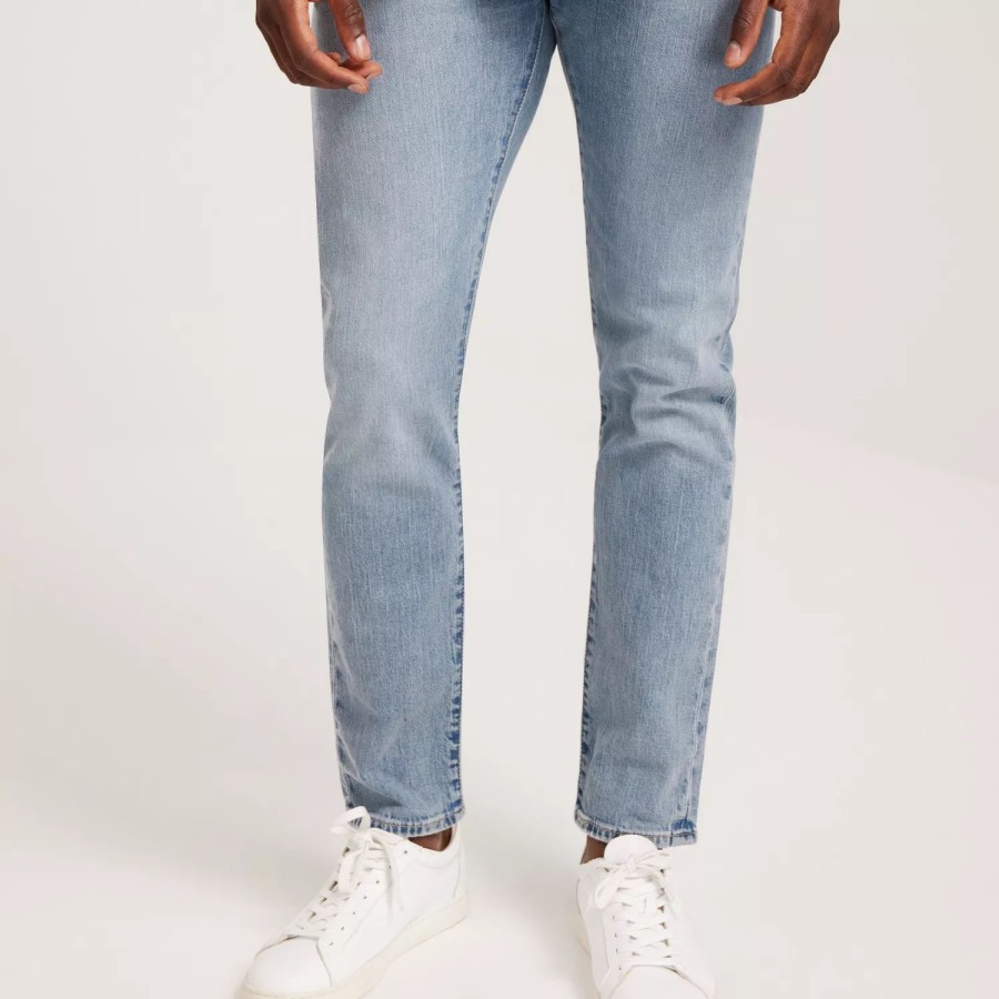 Toj Levi's | 512 Slim Taper Light Indigo