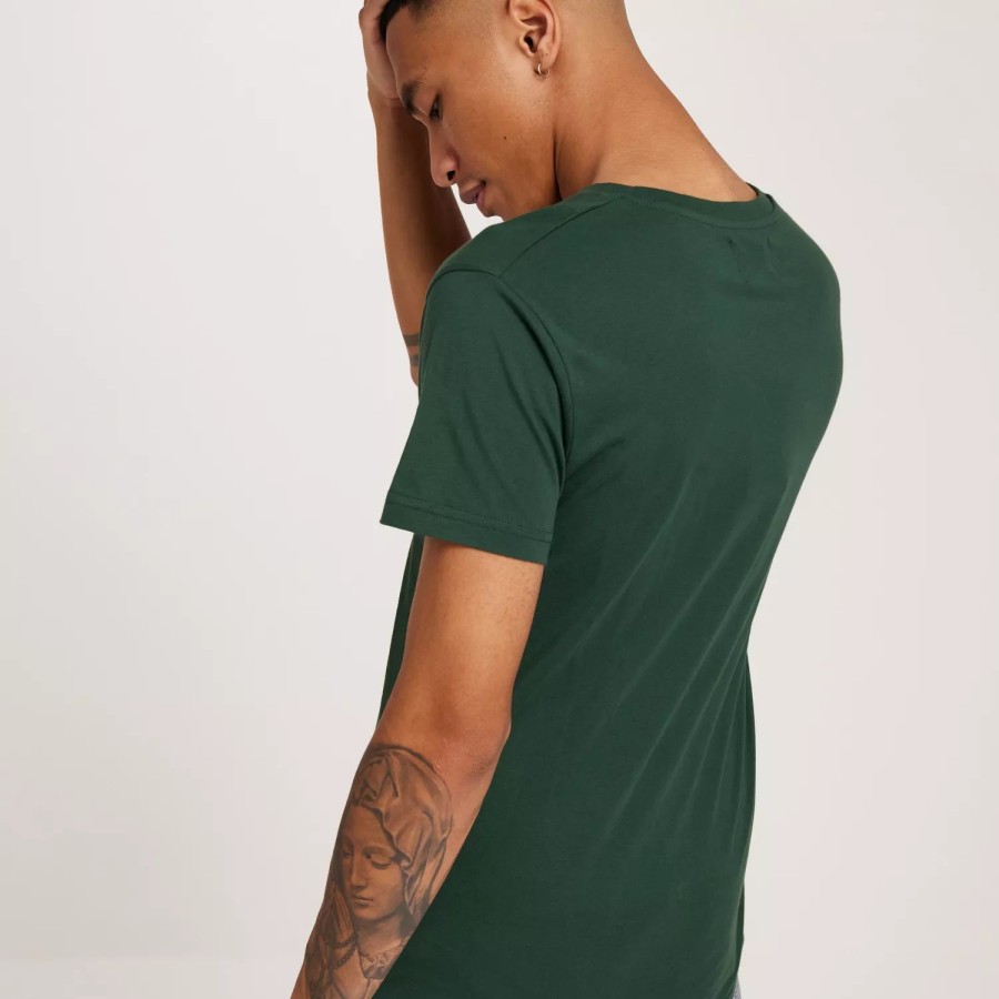 Toj Mads N酶rgaard | Organic Thor Logo Tee Spruce