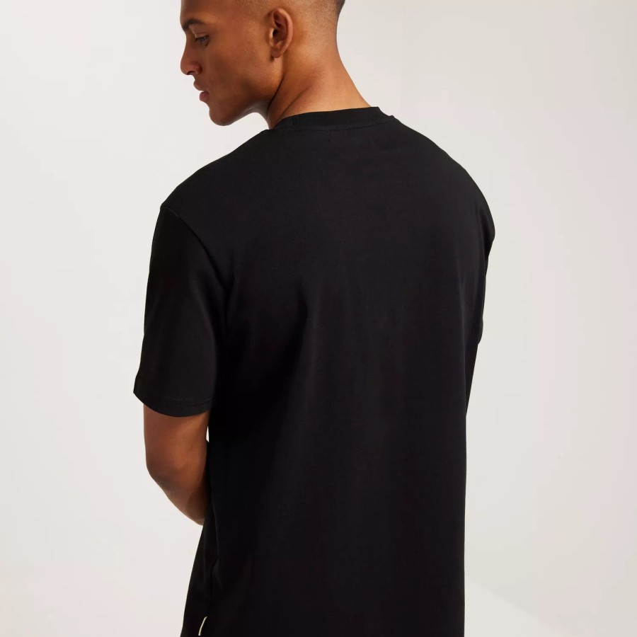 Toj Woodbird | Wbbaine Base Tee Black