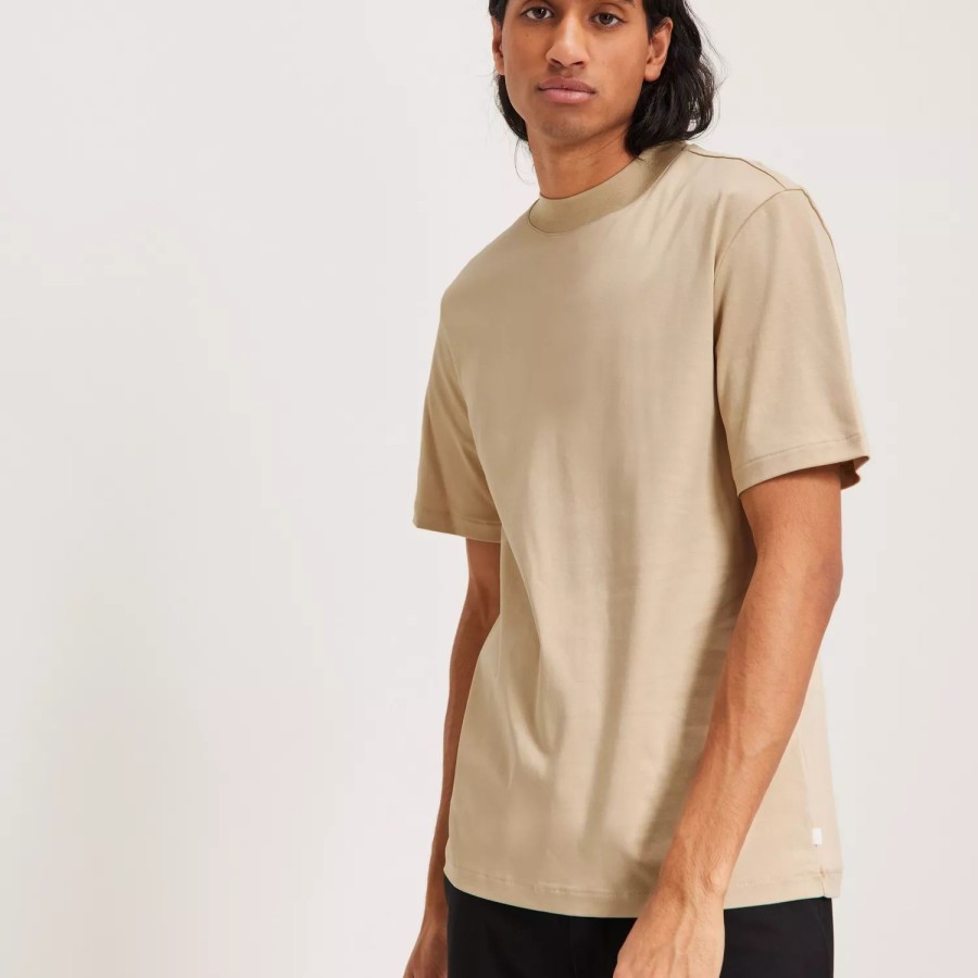 Toj J Lindeberg | Ace Mock Neck T-Shirt Safari