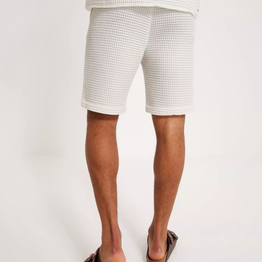 Toj Ciszere | Keanu Waffle Shorts Offwhite